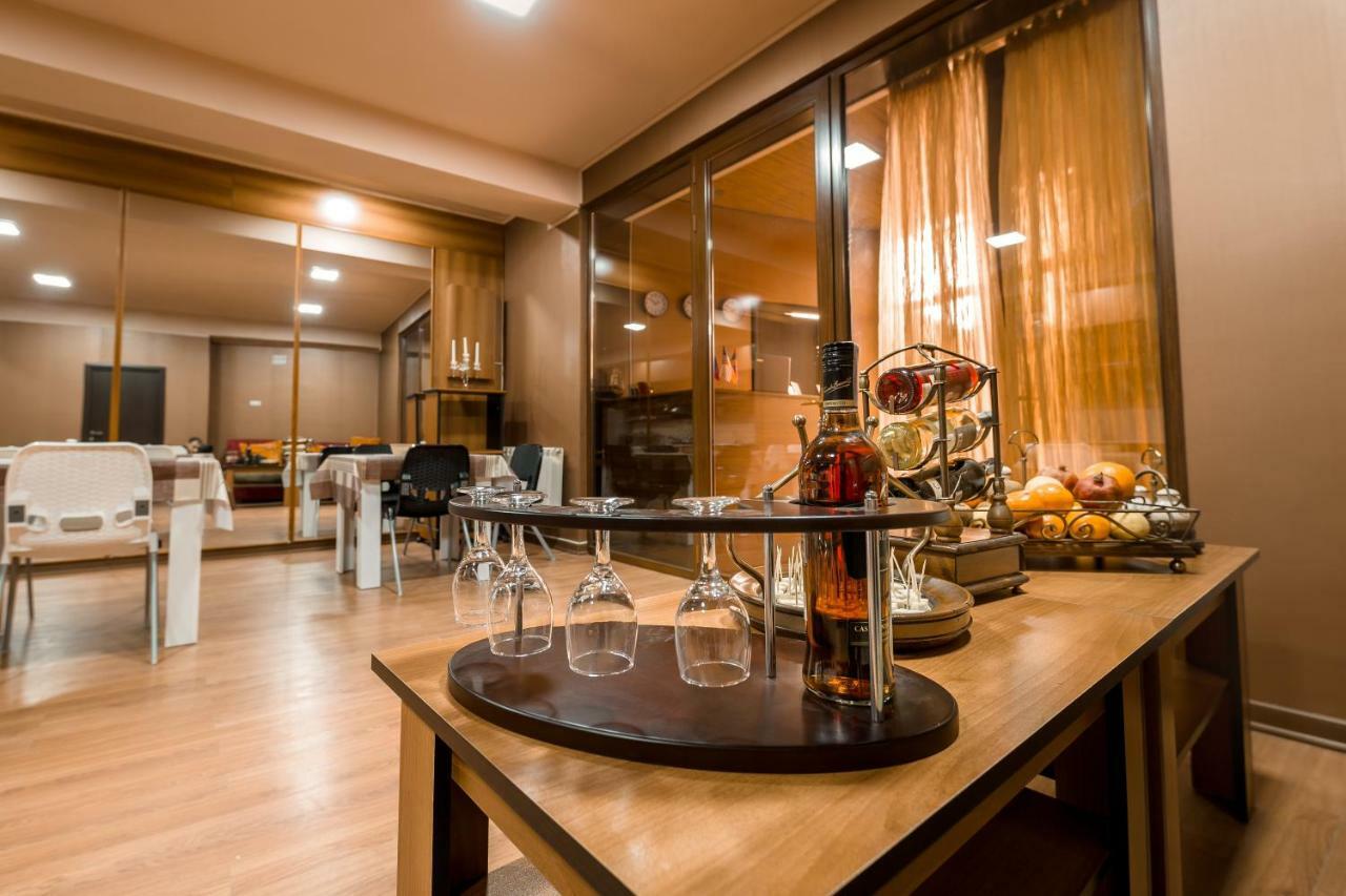 Aygestan Hostel Erywań Zewnętrze zdjęcie